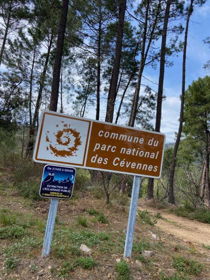 La Frigoule, Un Gite Au Coeur Du Parc Des Cevennes Generargues Esterno foto